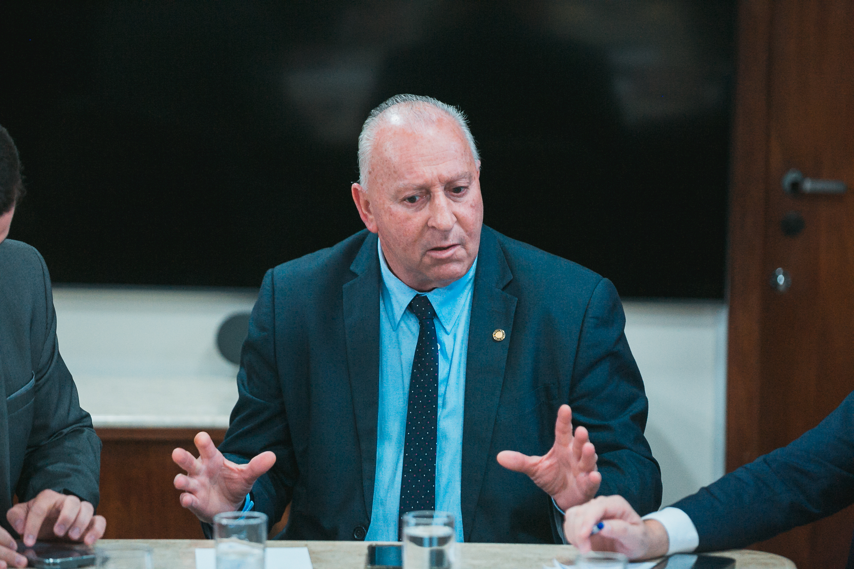 - Deputado Oscar Gutz (PL)