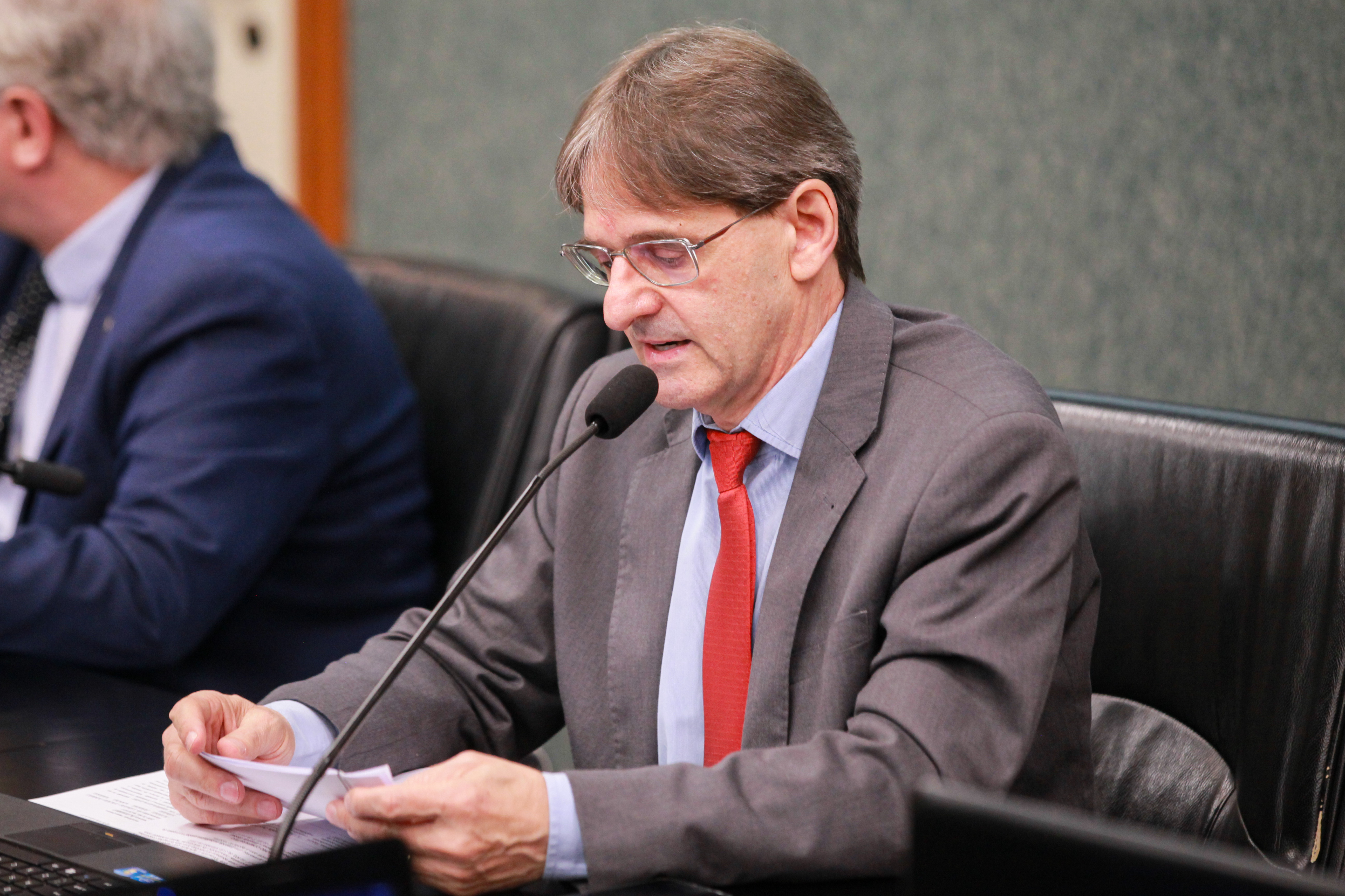 - Deputado Neodi Saretta (PT)