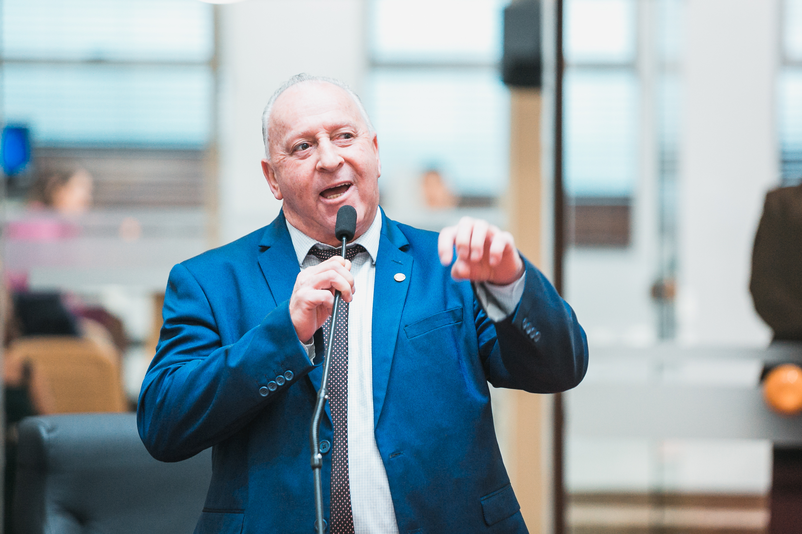 - Deputado Oscar Gutz (PL)