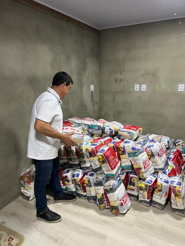 Donativos entegues pelo parlamentar