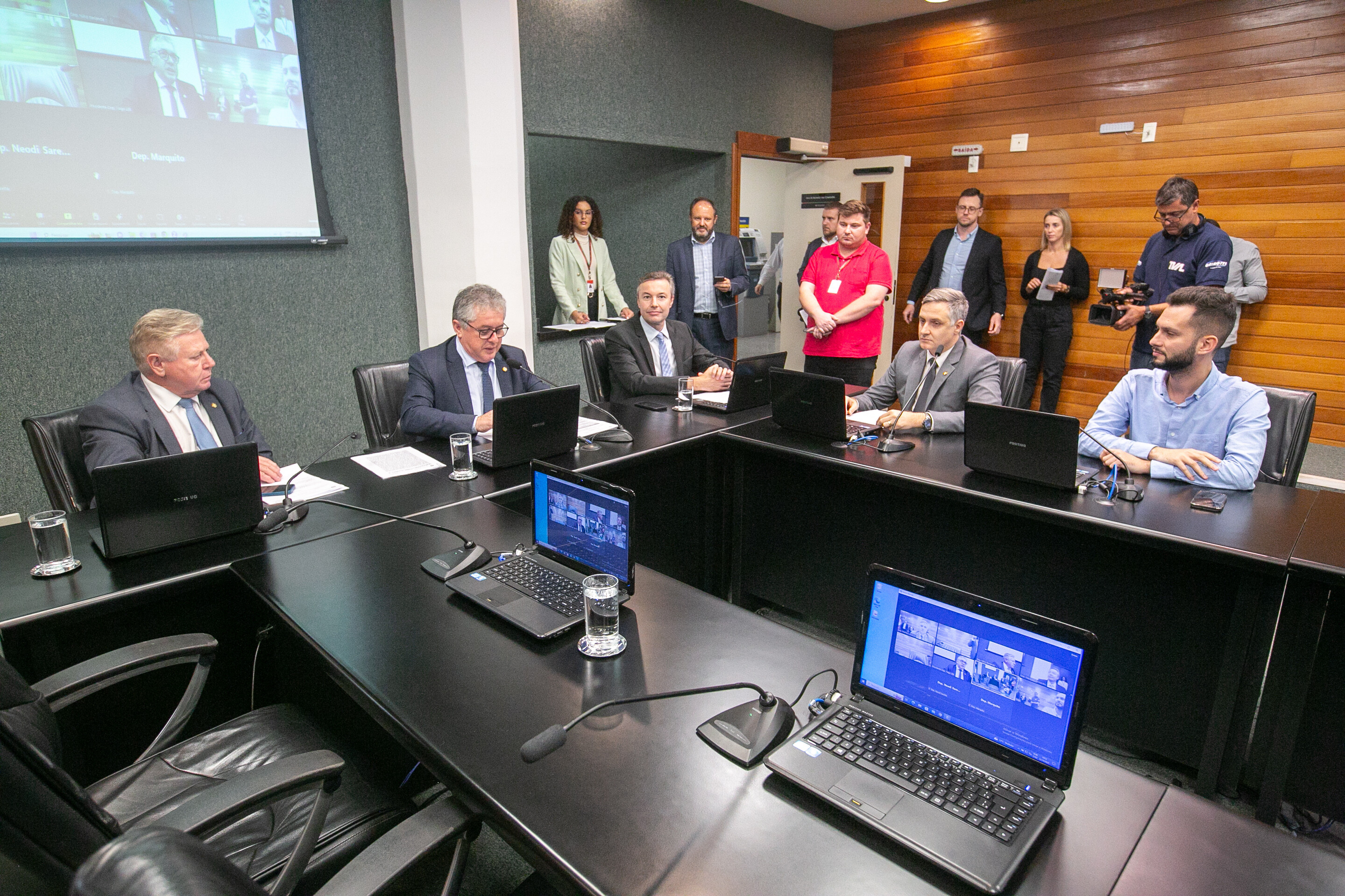 Avança proposta que cria política de resposta imediata da Defesa Civil