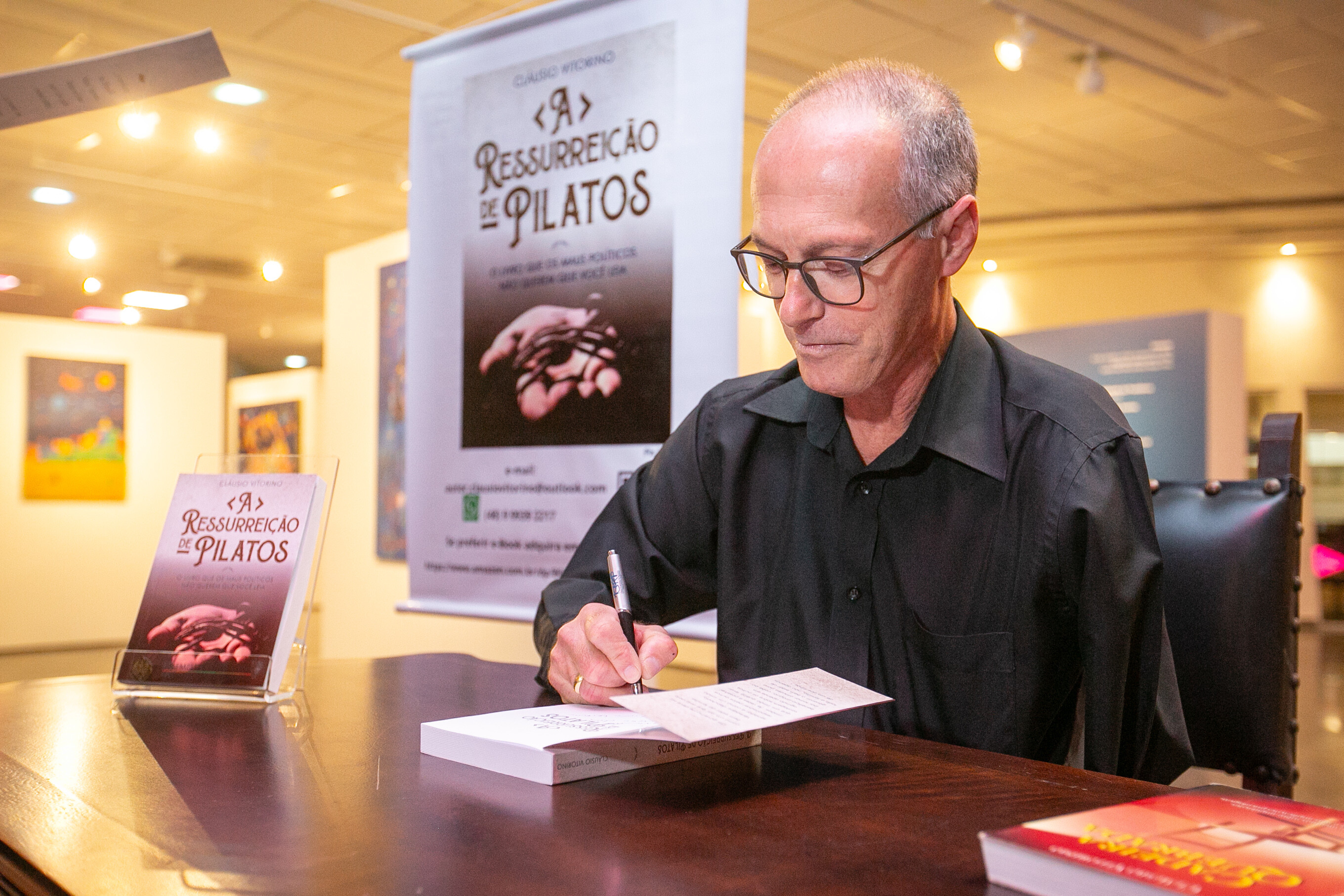 Alesc sedia lançamento do livro “A ressurreição de Pilatos”