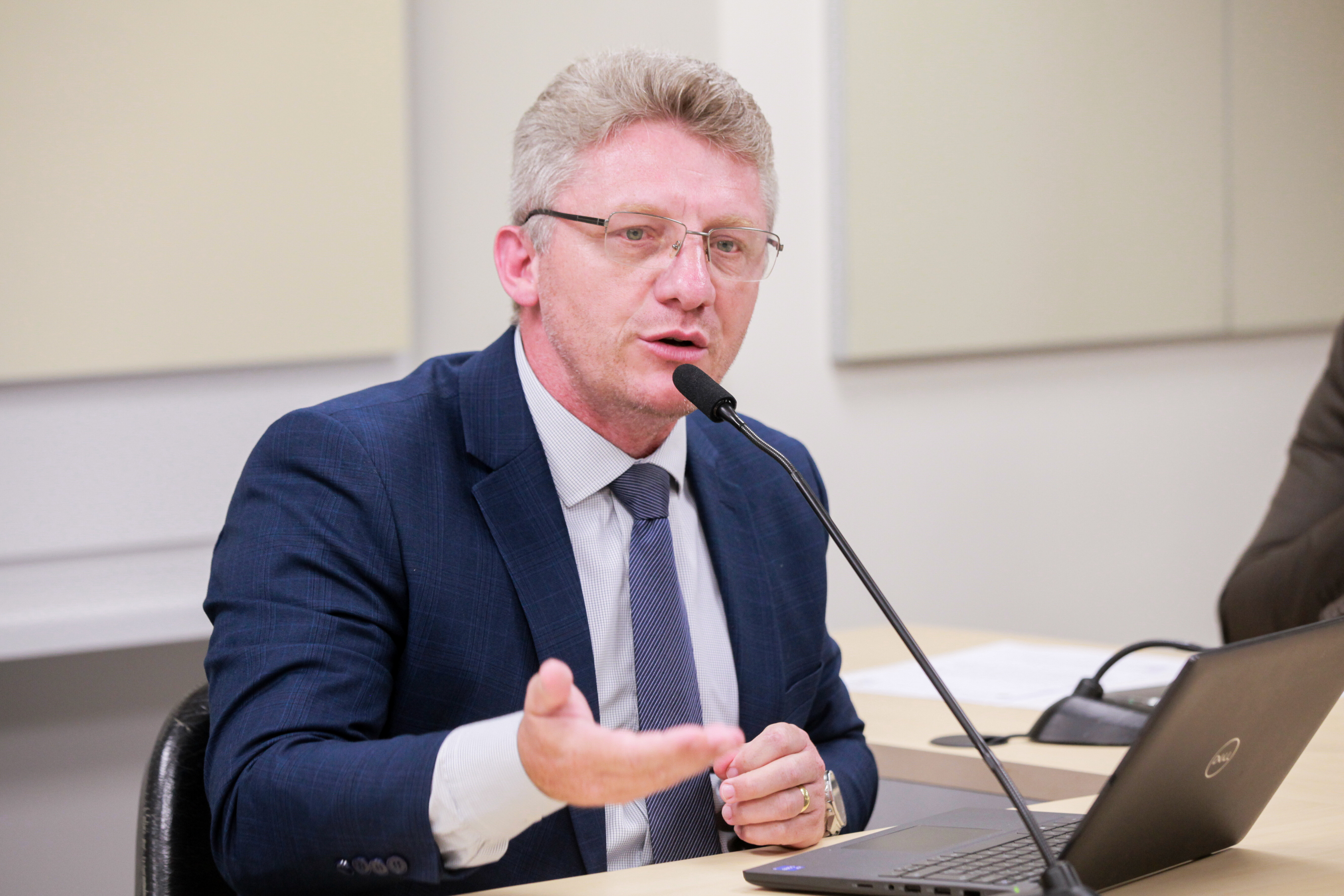 O suplente de deputado Gerri Consoli (PSD), apresentou relatório preliminar sobre a situação na região.