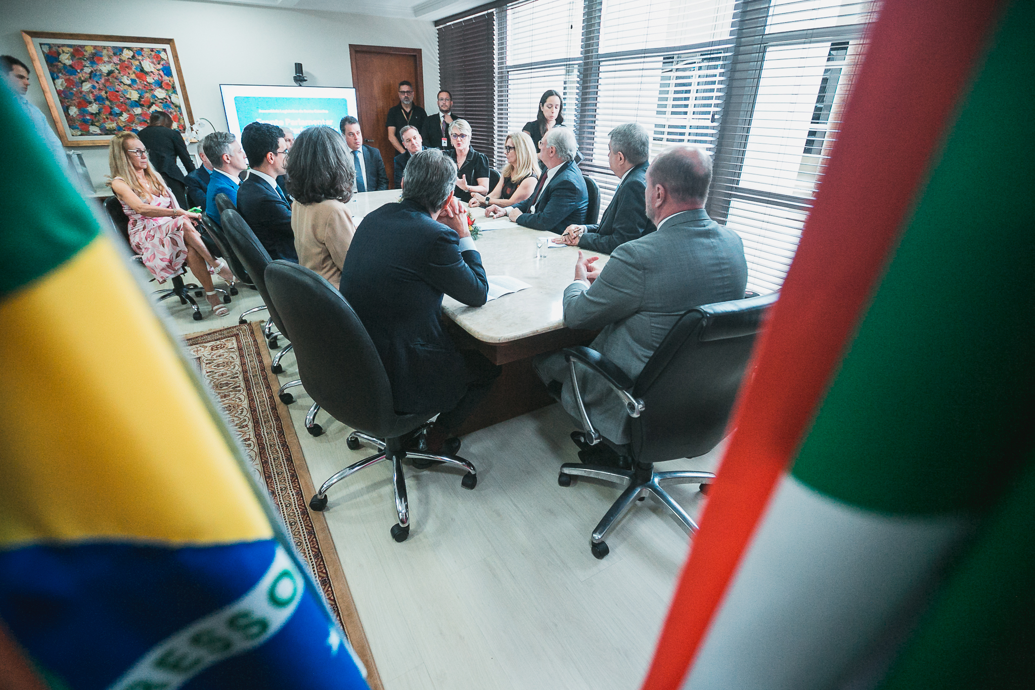 Presidência – Frente parlamentar Santa Catarina-Itália recebe Embaixador Italiano