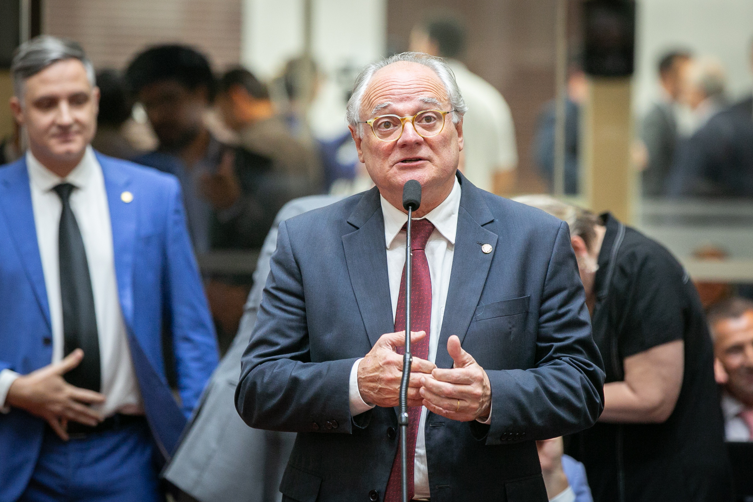 - Deputado Dr. Vicente Caropreso (PSDB)