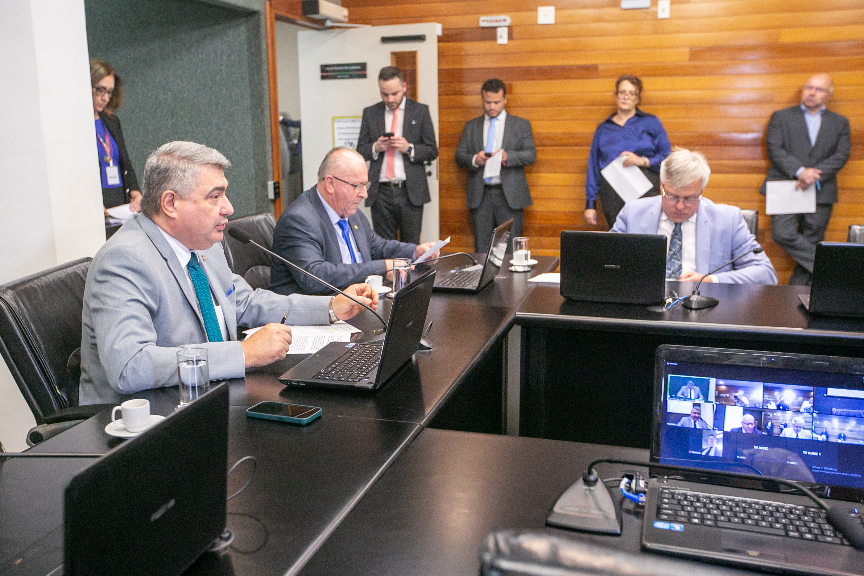 Comissão de Transportes, Desenvolvimento Urbano e Infraestrutura