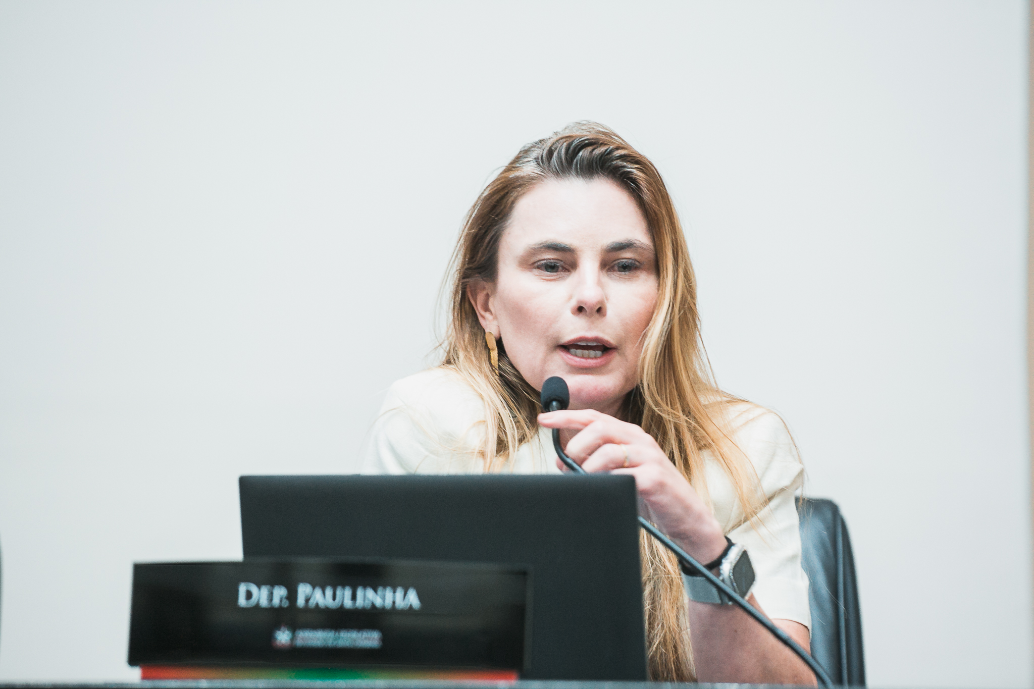 - Deputada Paulinha (Podemos)