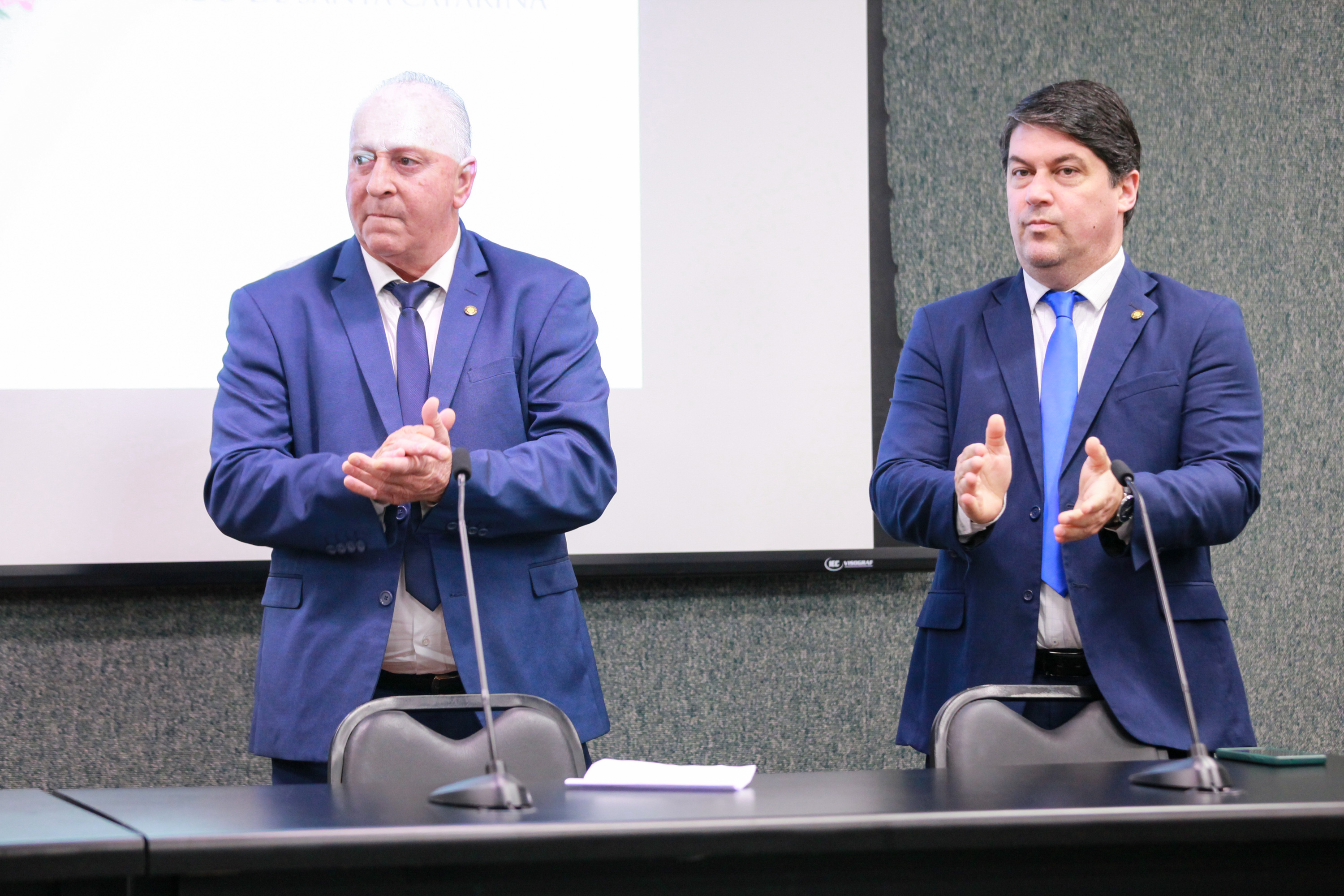- Deputado Oscar Gutz (PL)
