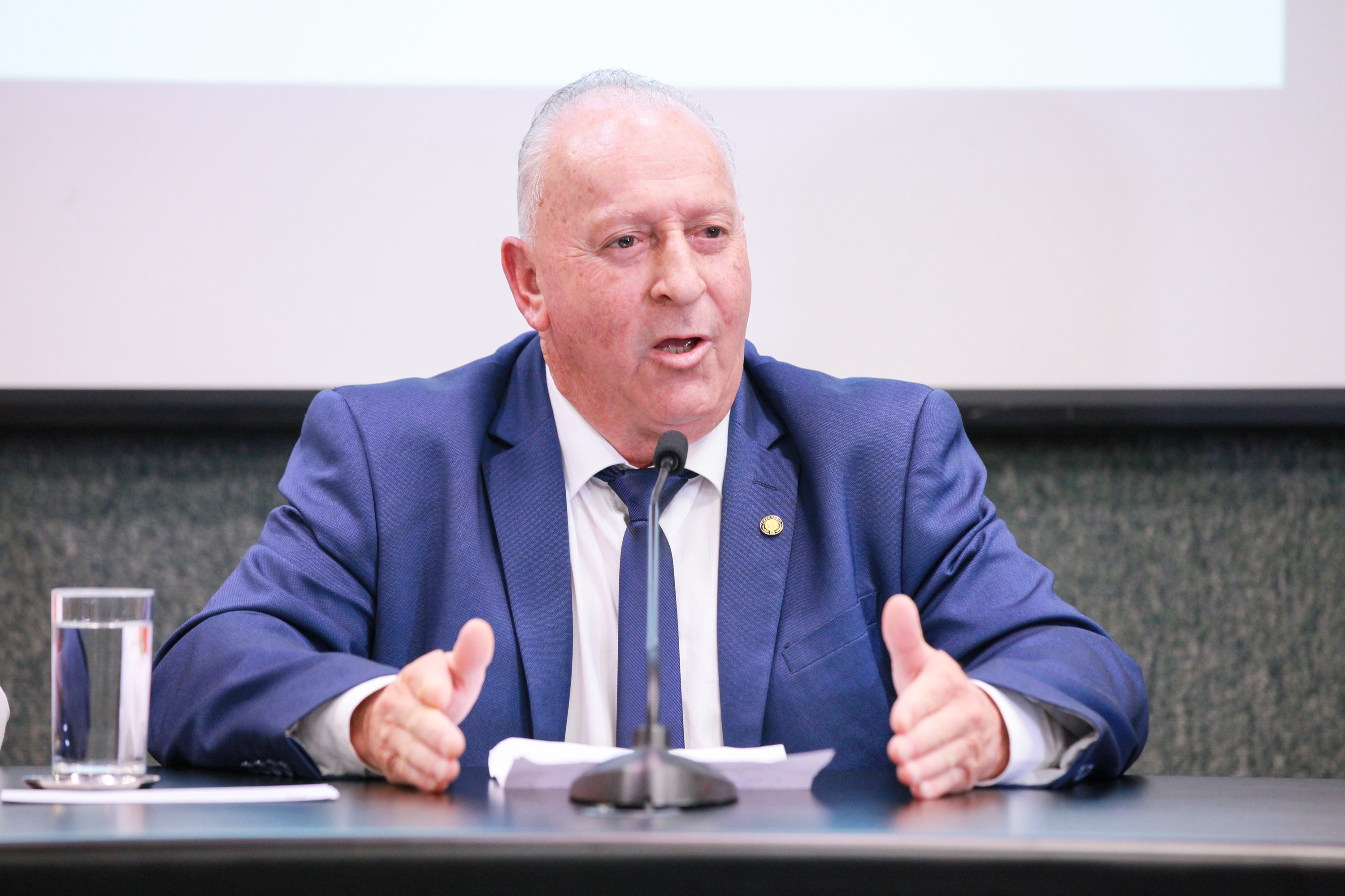 - Deputado Oscar Gutz (PL)