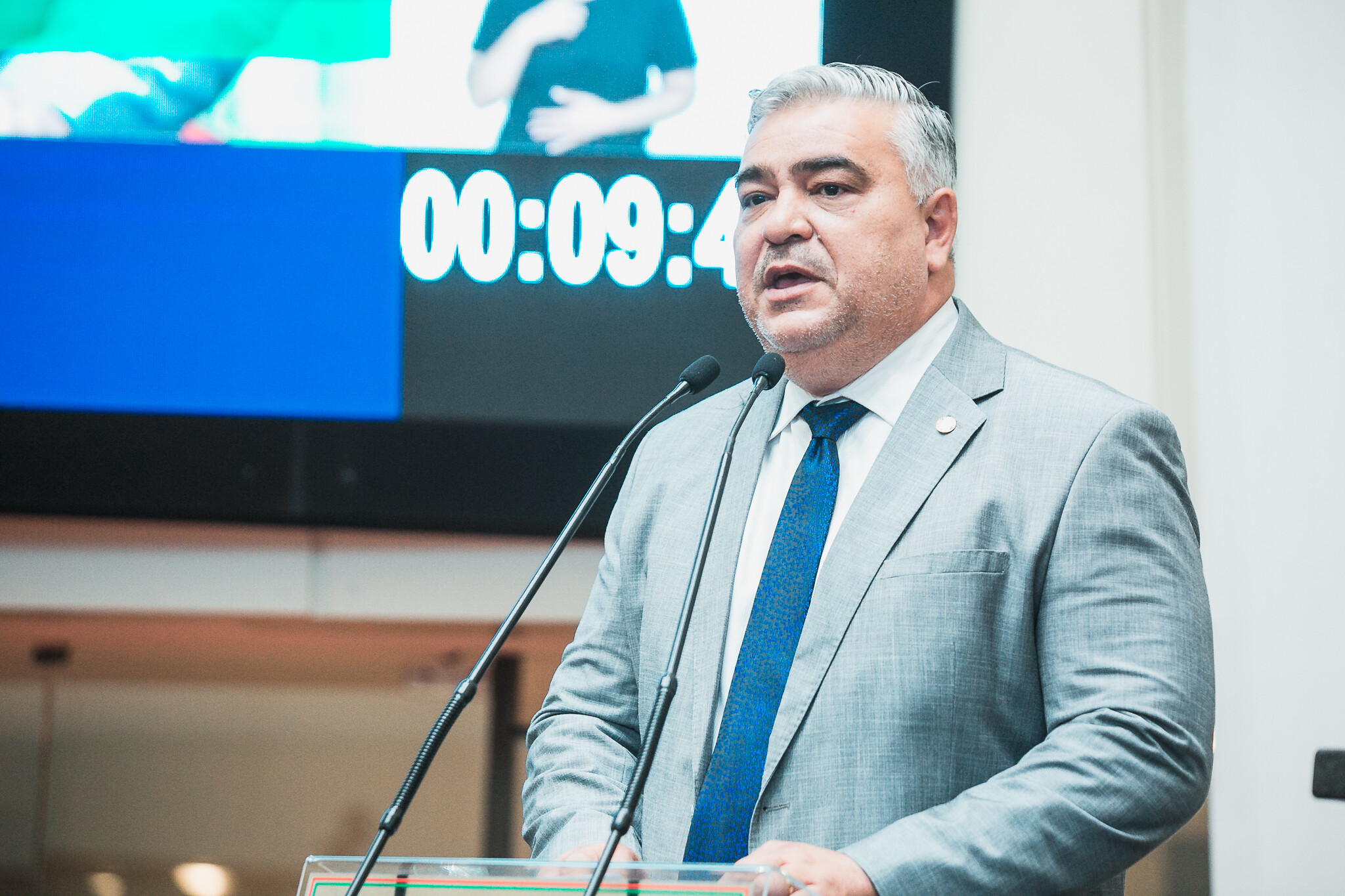 Escolas cívico-militares continuam em 2024, garantem deputados