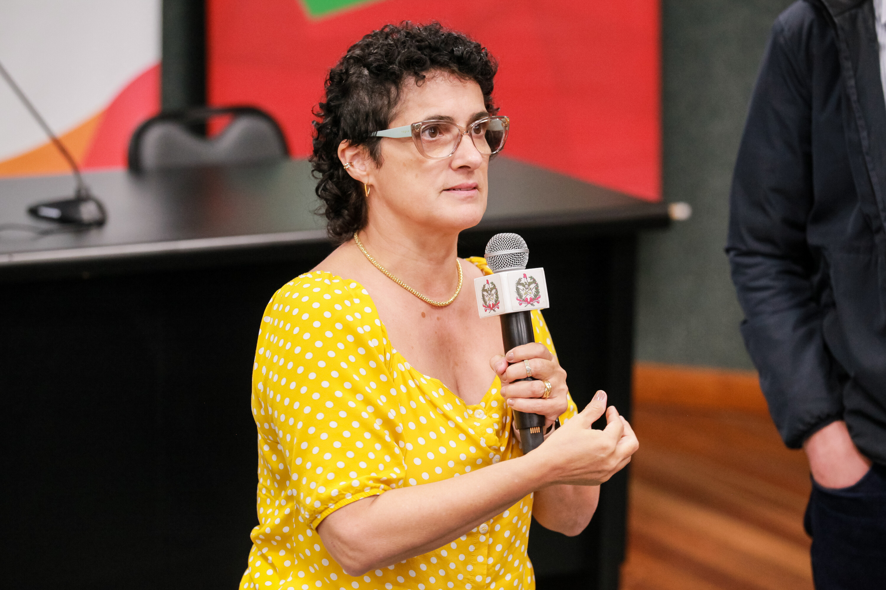 Lea Cardoso, gestora do Núcleo de Educação para a Cidadania da Escola do Legislativo