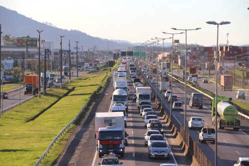 Avança a possibilidade de novo teste da 3ª faixa na BR-101 entre Porto Belo e Piçarras