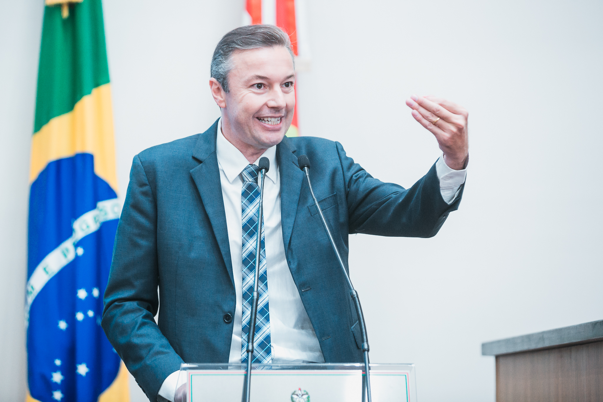 - Deputado Napoleão Bernardes (PSD)
