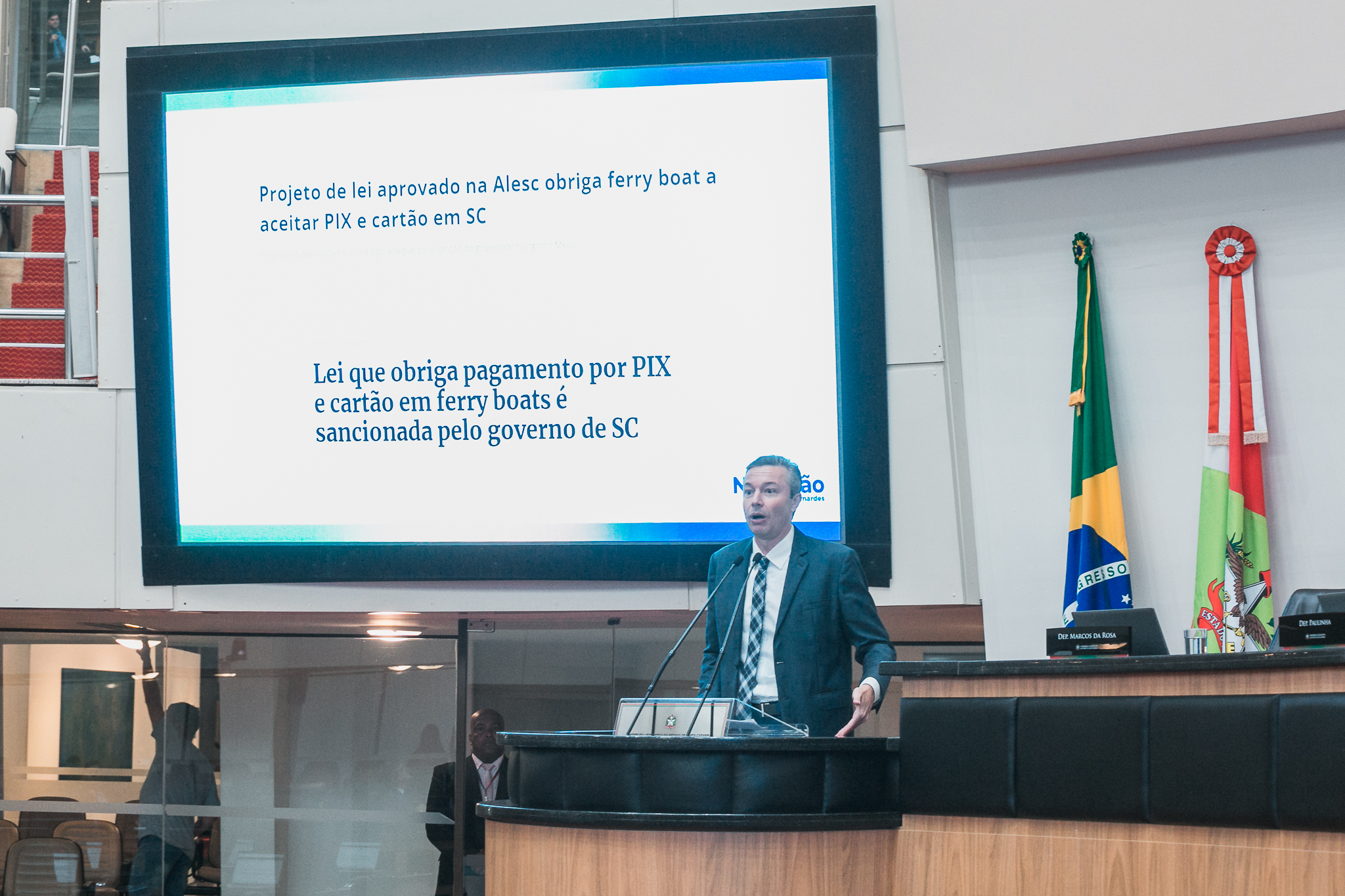 - Deputado Napoleão Bernardes (PSD)