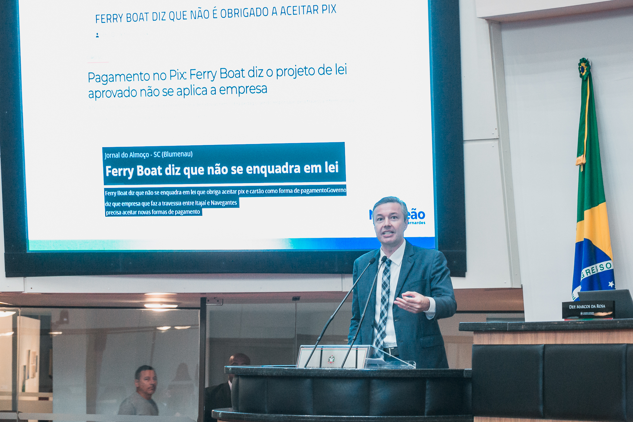 - Deputado Napoleão Bernardes (PSD)