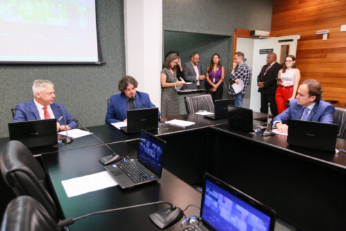 Audiência pública vai debater sobre desencalhe de cetáceos no litoral