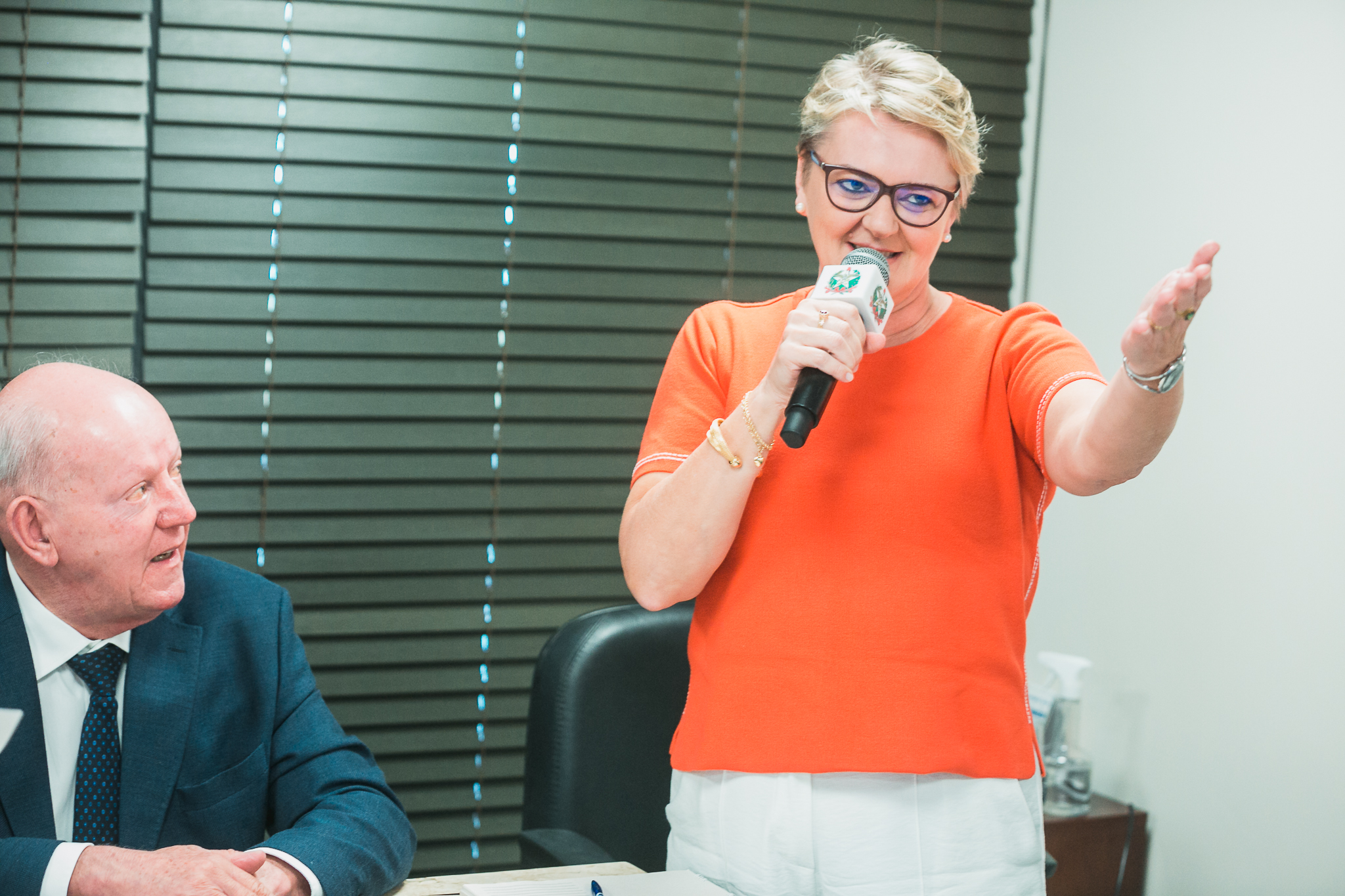 - Deputado Marcos Vieira (PSDB)     - Deputada Luciane Carminatti (PT)