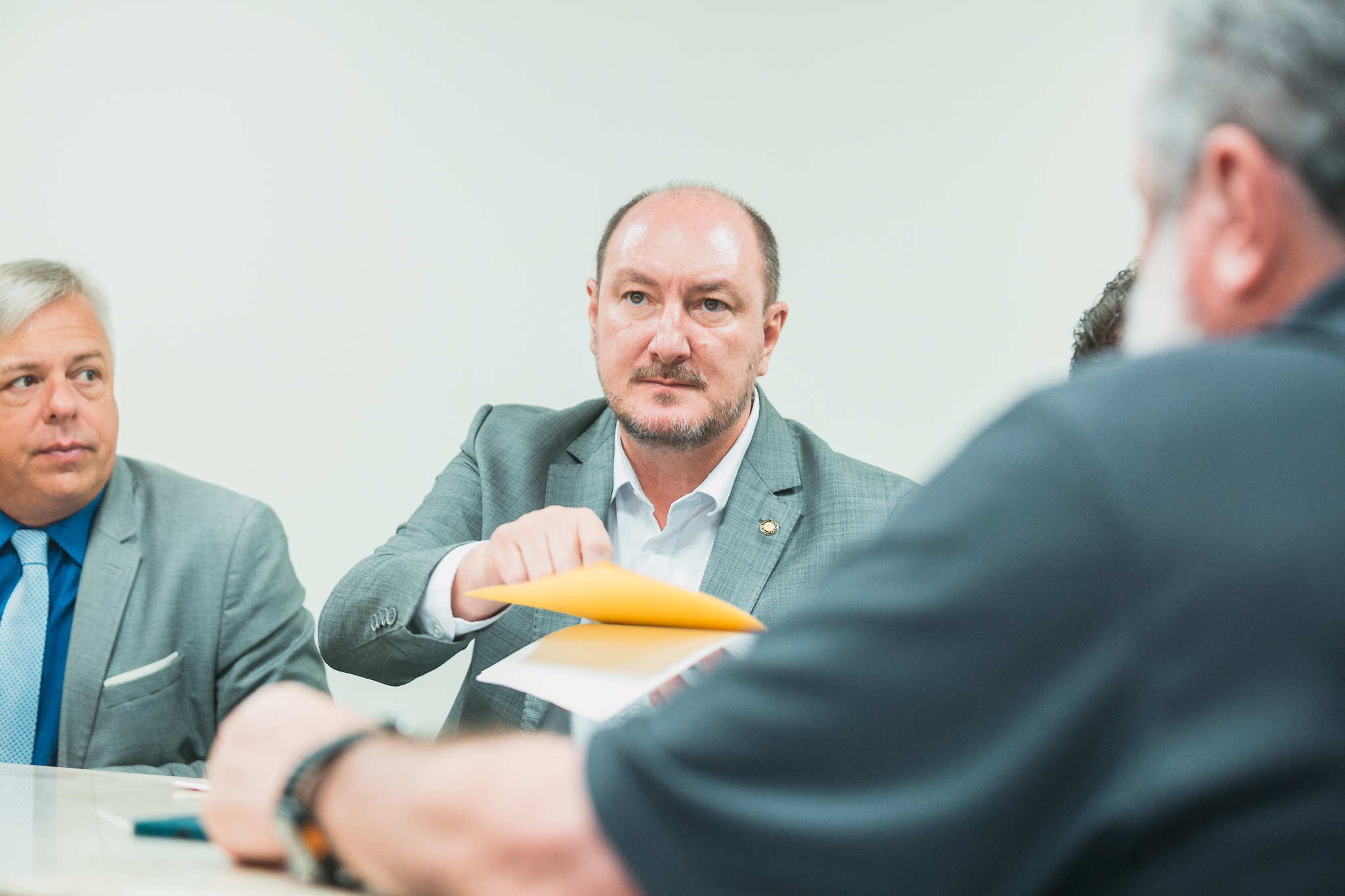 - Deputado Fabiano da Luz (PT) 	 - Deputado Mauro de Nadal (MDB)