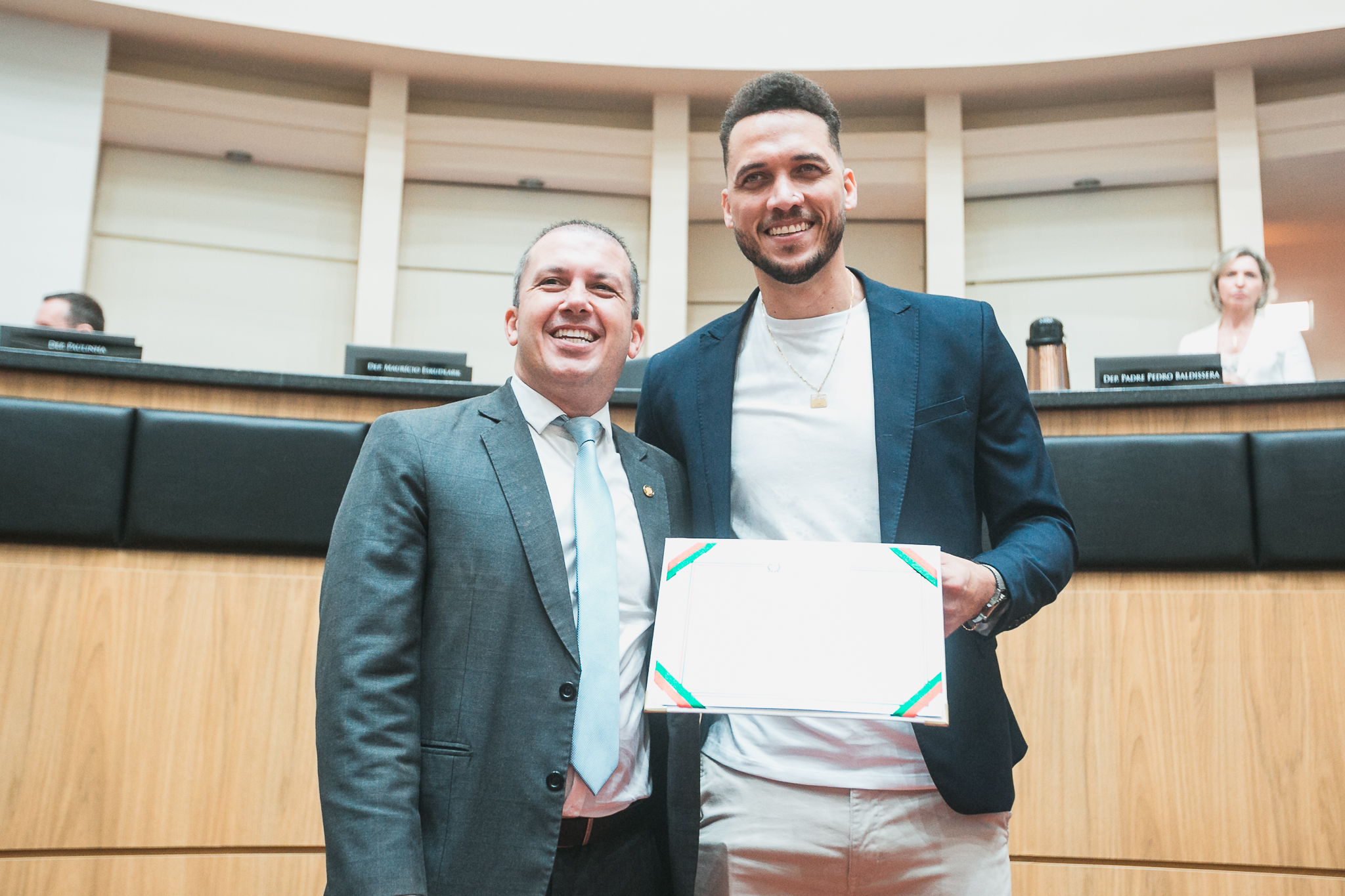 - Deputado Camilo Martins (Podemos) 	
-Hélio Hermito Zampier ex-jogador da Chapecoense, NETO