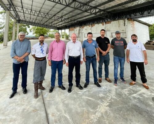 Marcos Vieira repassa recursos para Maravilha
