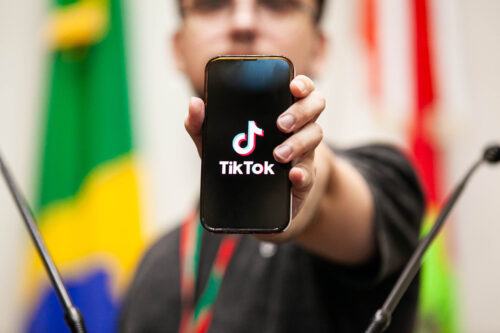 Alesc estreia no Tik Tok com o desafio de popularizar ações junto ao público jovem