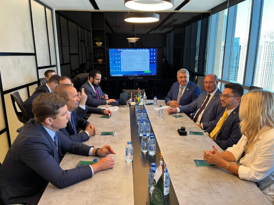 Grupo também se reuniu com o diretor da Câmara Árabe-Brasileira, Rafael Solimeo, para potencializar a promoção de SC. Foto: Adriano Piekas