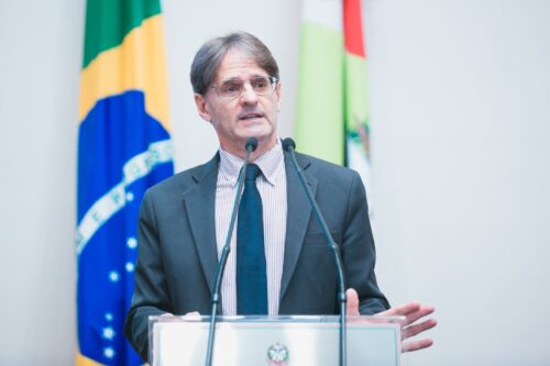Saretta pede união de esforços no combate à dengue em SC