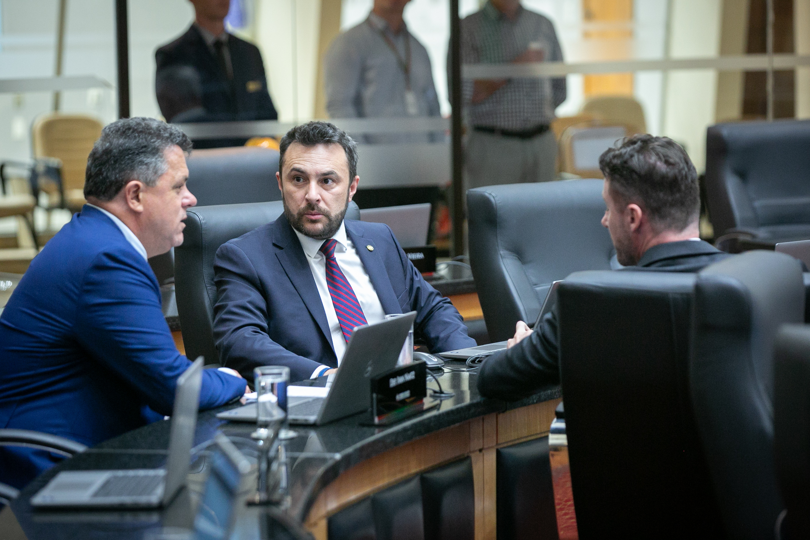 - Deputado Ivan Naatz (PL) 	 - Deputado Marcius Machado (PL)