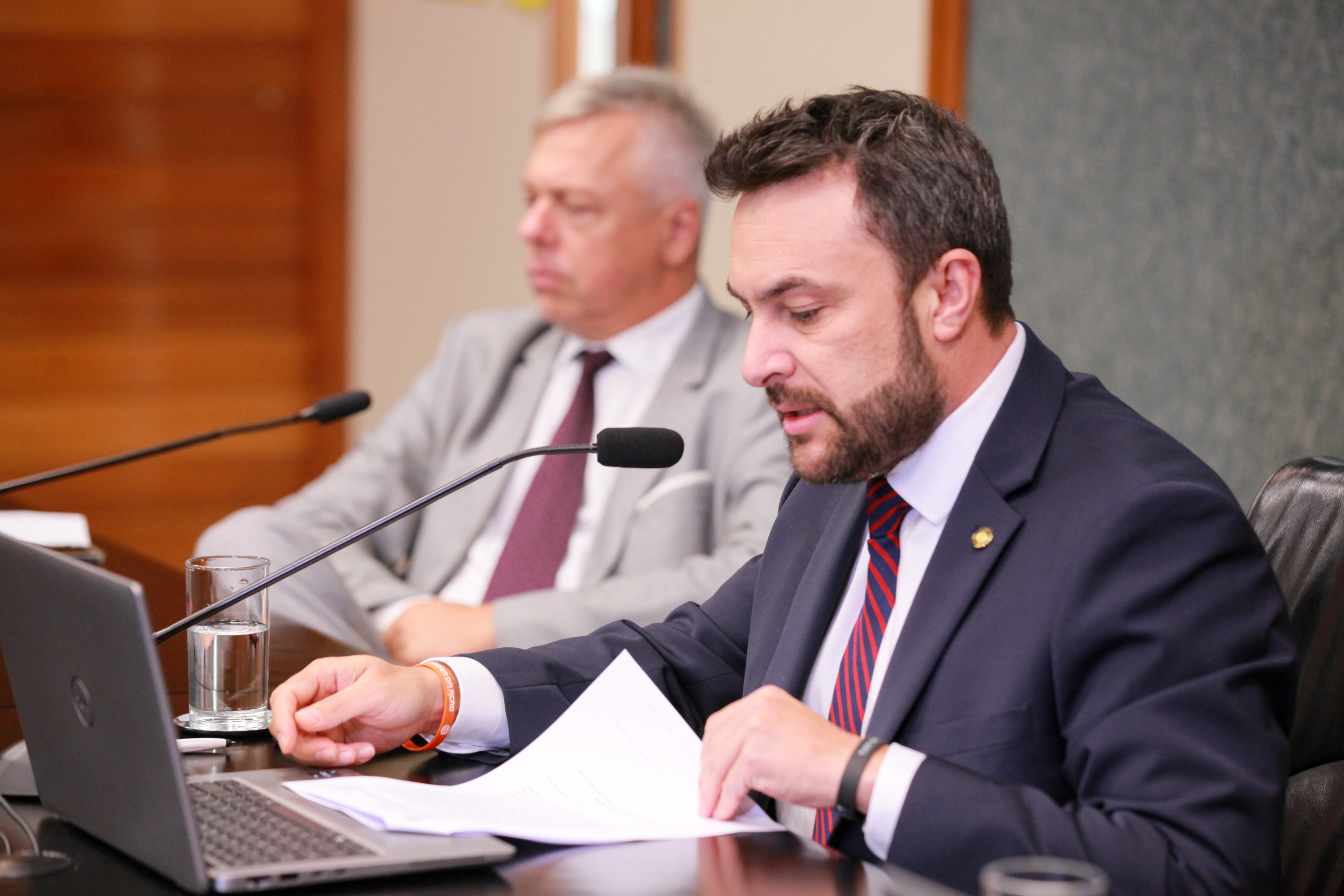 - Deputado Fabiano da Luz (PT) - Deputado Marcius Machado (PL)