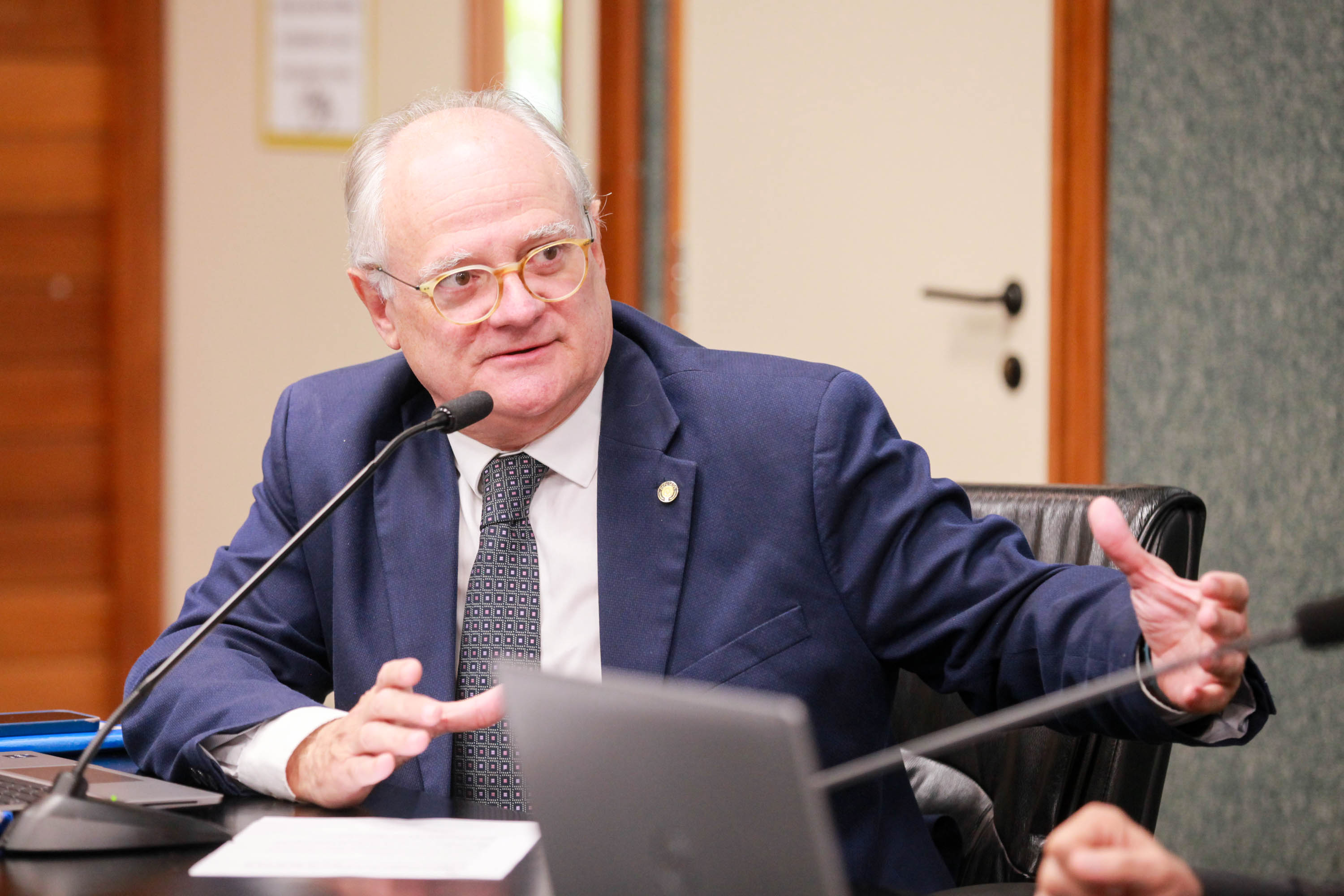 - Deputado Dr. Vicente Caropreso (PSDB)