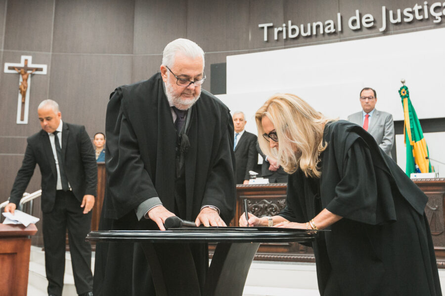 Maria do Rocio Luz Santa Ritta, tomando posse como presidente do TRE/SC