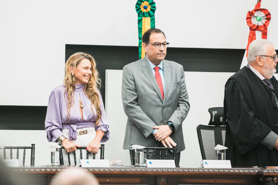 Deputada Paulinha (Podemos), representando a Alesc na cerimônia.