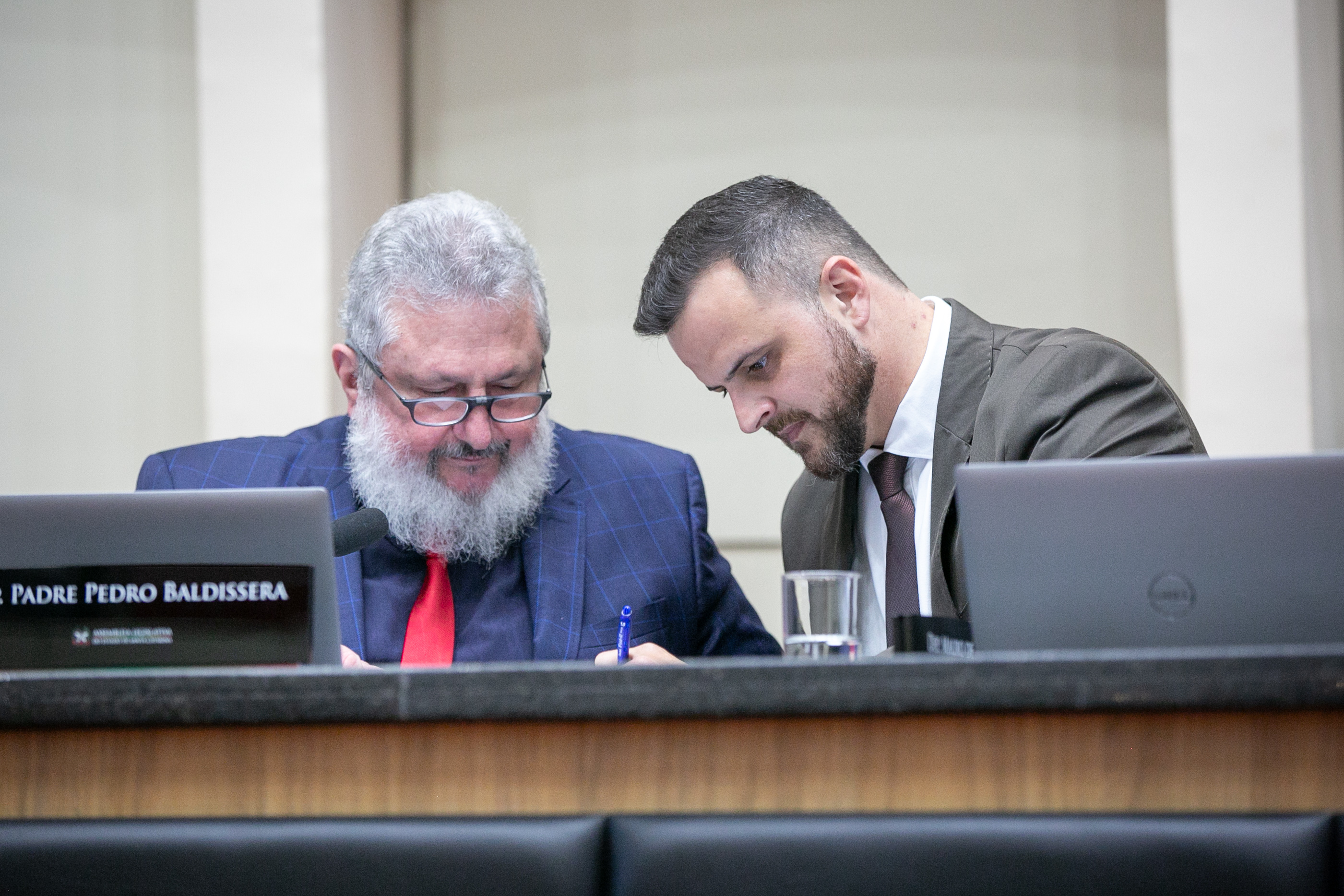 - Deputado Padre Pedro Baldissera (PT)- Deputado Lucas Neves (Podemos)