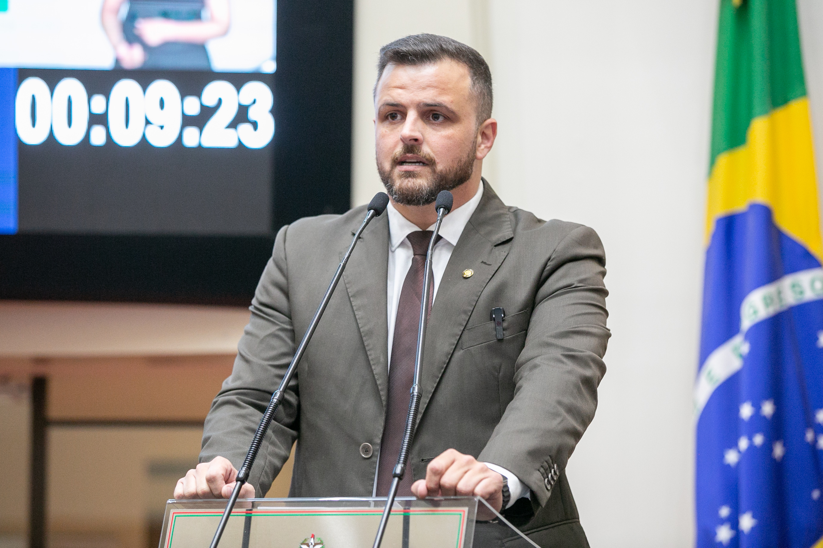- Deputado Lucas Neves (PODEMOS)