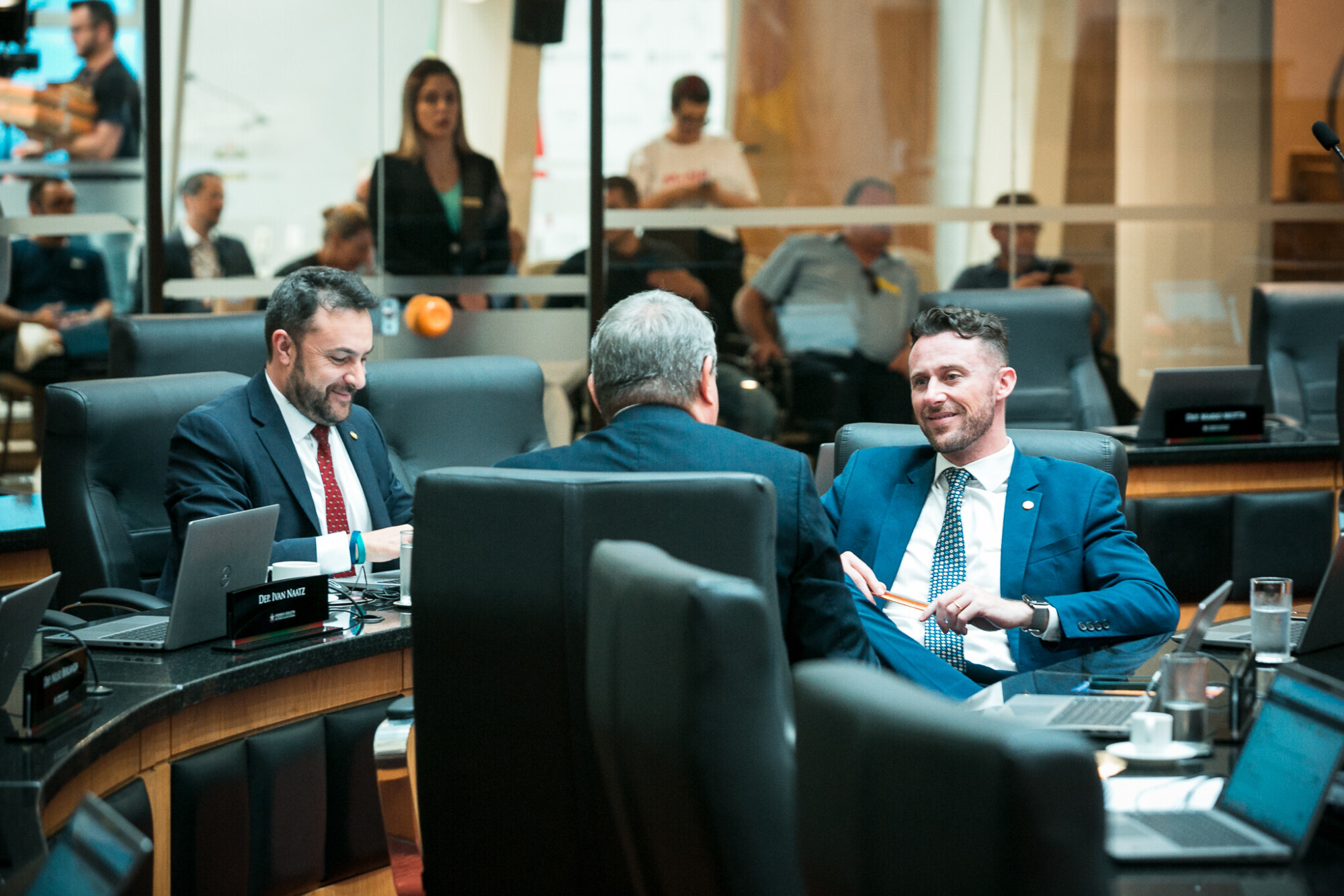 - Deputado Marcius Machado (PL)  - Deputado Fernando Krelling (MDB)
