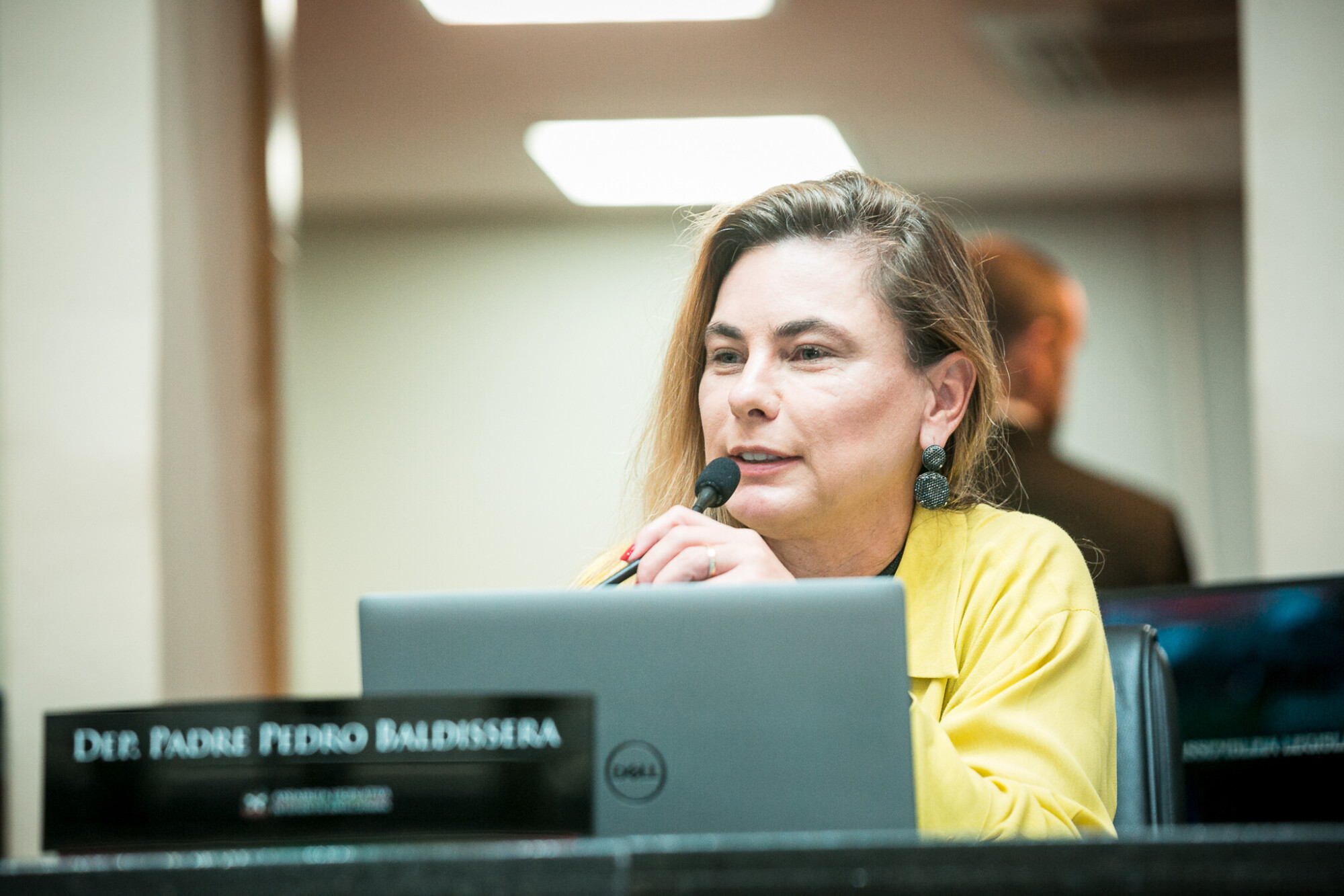 - Deputada Paulinha (Podemos)