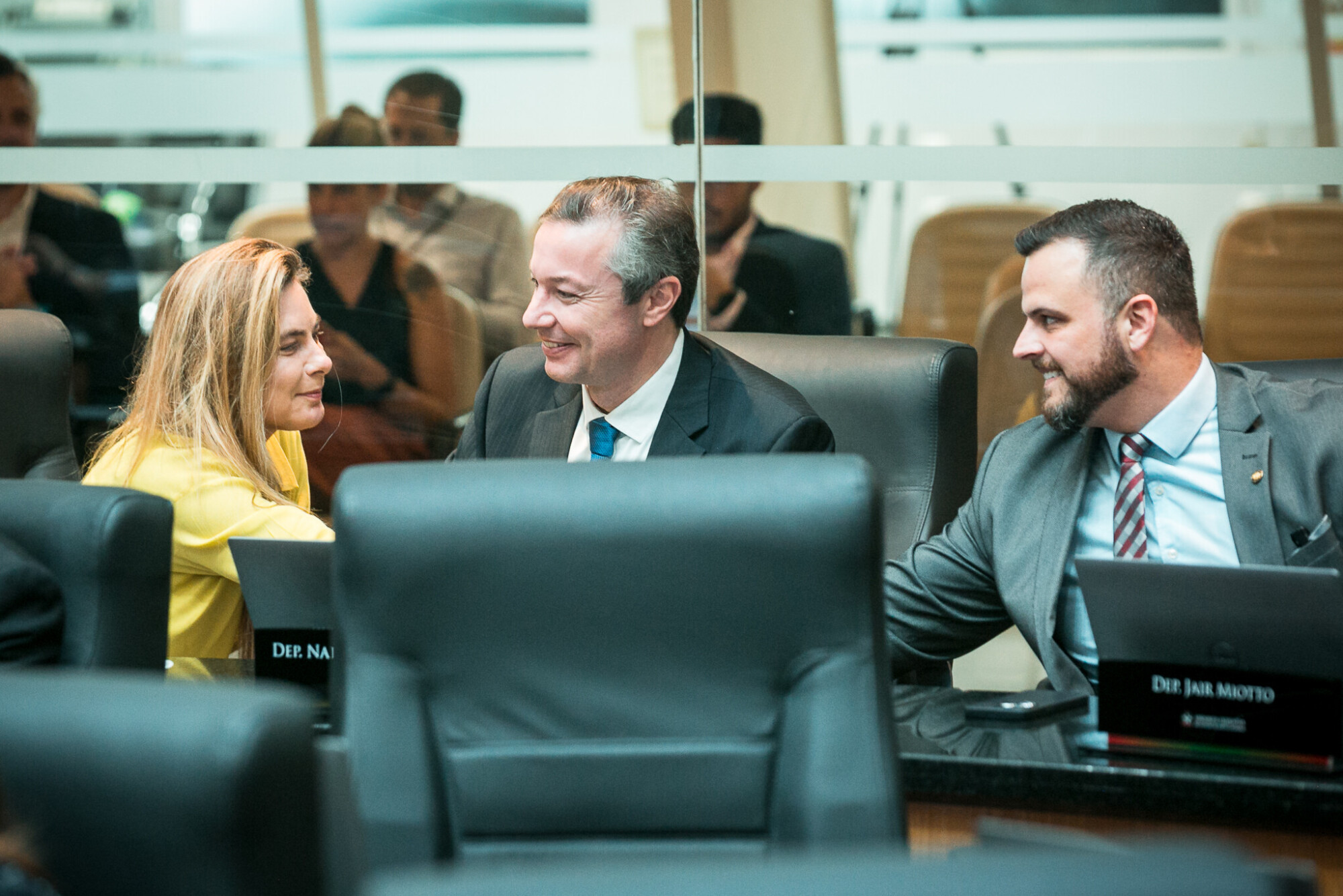 - Deputada Paulinha (Podemos)
 - Deputado Napoleão Bernardes (PSD) - Deputado Lucas Neves (PODEMOS)