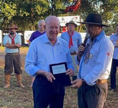 Marcos Vieira é homenageado pelo CTG Juca Ruivo e anuncia mais recursos para Maravilha