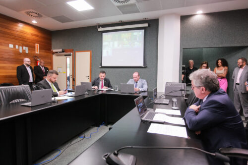 Aprovados PLs que tratam sobre atendimento a vítimas de violência