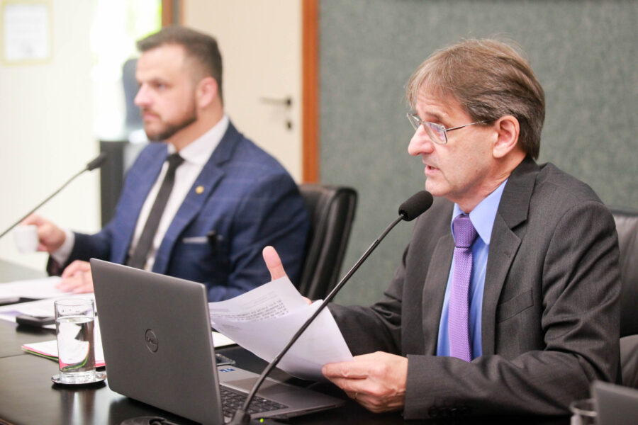 Saúde aprova projeto que prevê comunicação de casos de violência contra a mulher