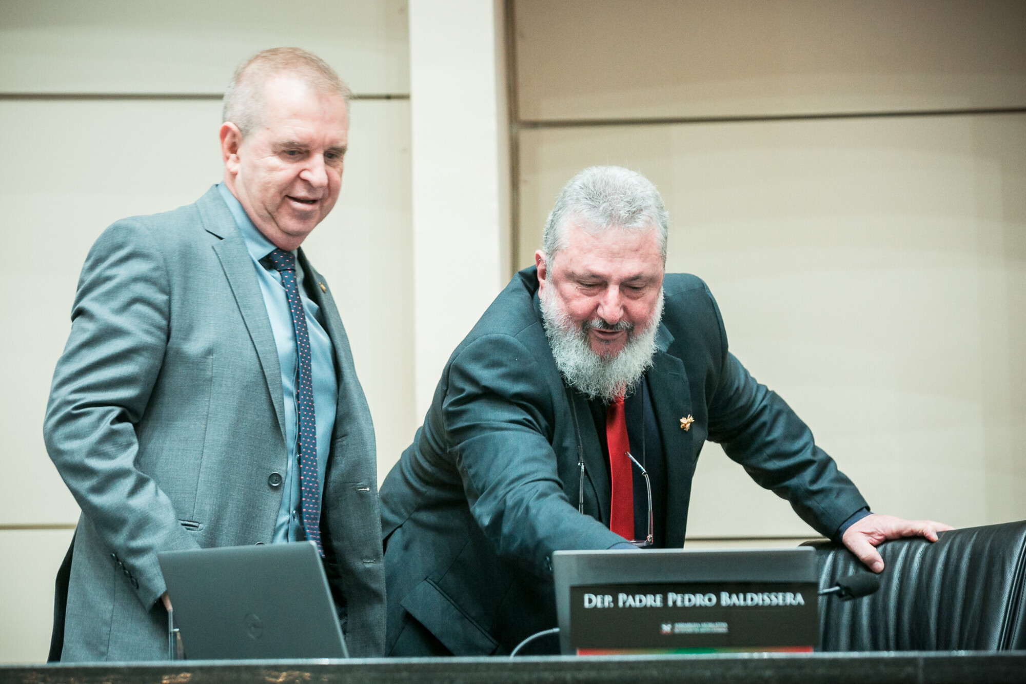 - Deputado Maurício Eskudlark (PL)
 - Deputado Padre Pedro Baldisera (PT)