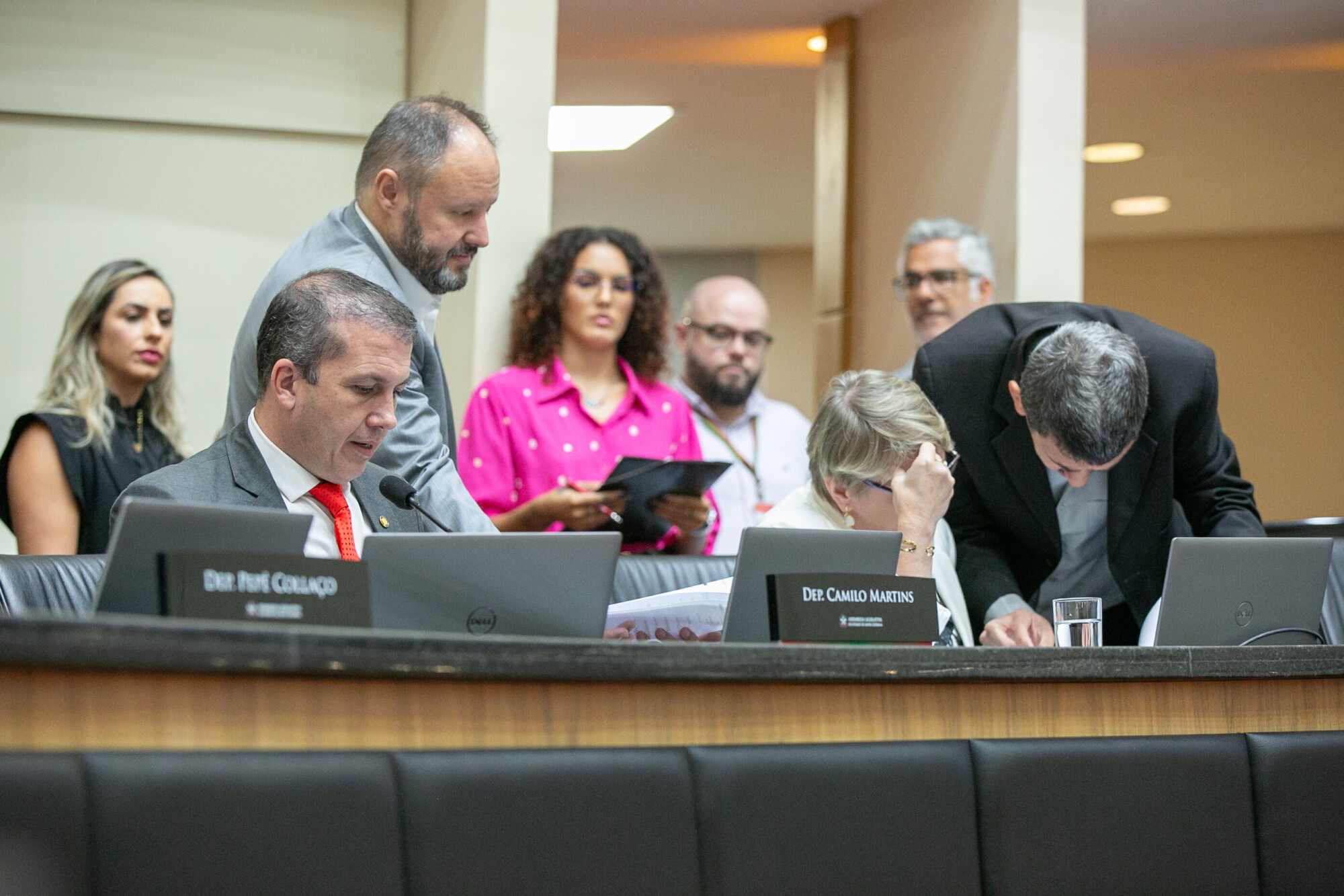 - Deputado Camilo Martins (Podemos) 	 - Deputada Luciane Carminatti (PT)