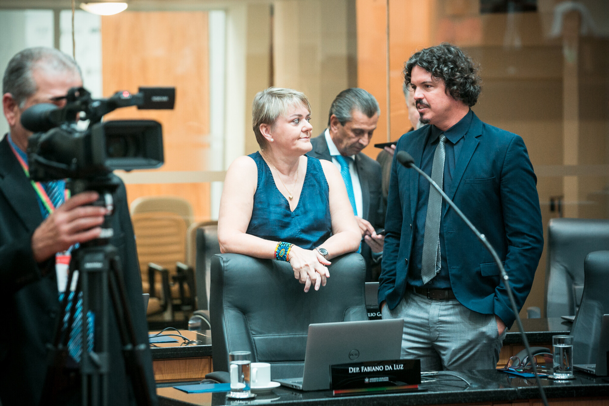 - Deputada Luciane Carminatti (PT)
 - Deputado Marquito (PSOL)