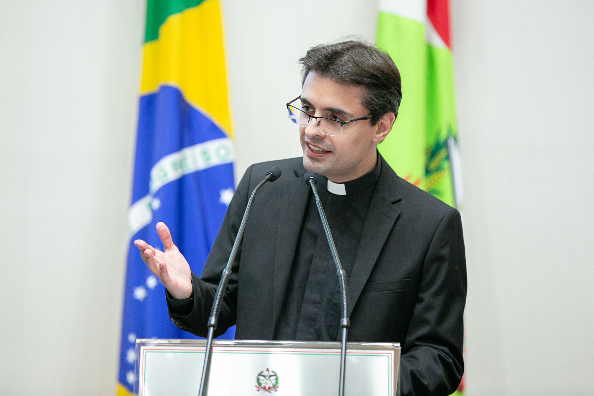 Pe. Jonas Emerim Velho