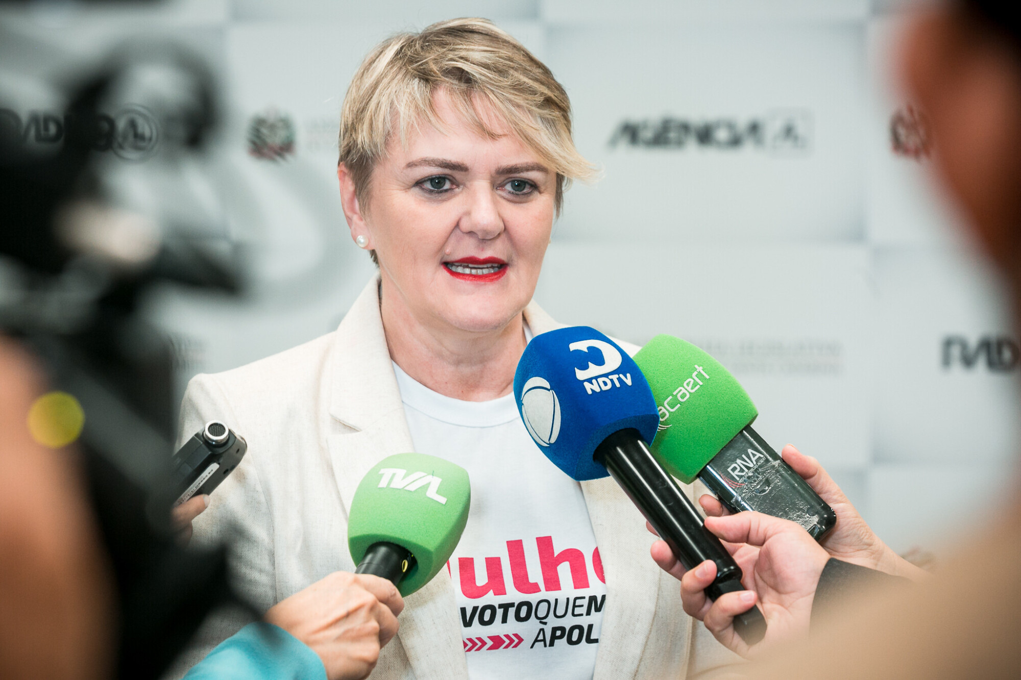 - Deputada Luciane Carminatti (PT)