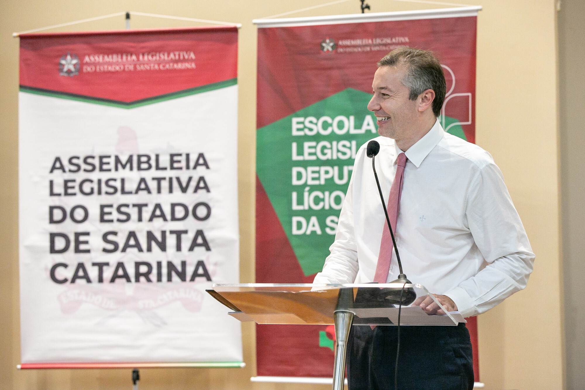 - Deputado Napoleão Bernardes (PSD)