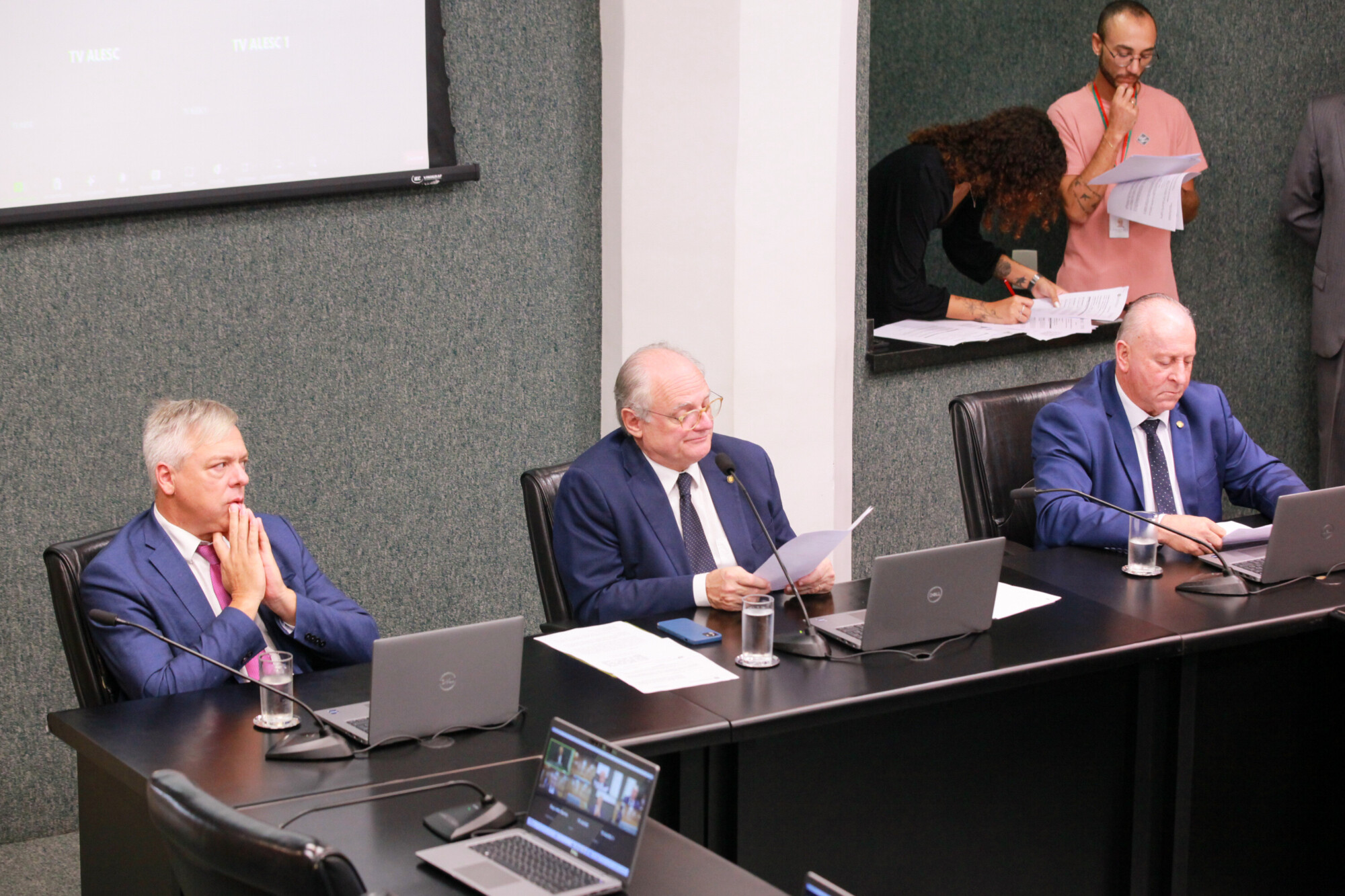 - Deputado Fabiano da Luz (PT) 	
- Deputado Dr. Vicente Caropreso (PSDB) 	
- Deputado Oscar Gutz (PL)