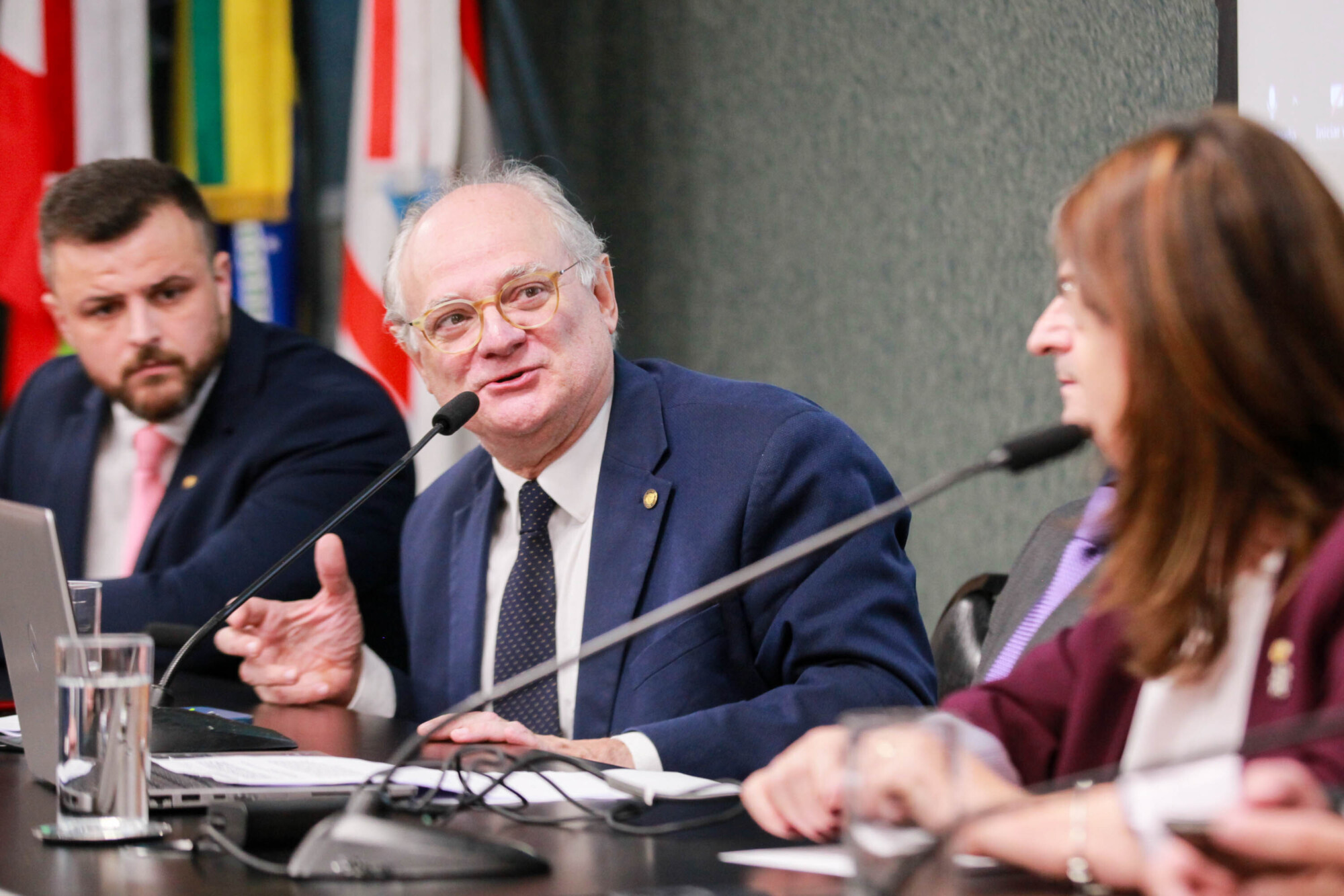 - Deputado Lucas Neves (Podemos) 	  - Deputado Dr. Vicente Caropreso (PSDB)
Carmen Zanotto- Secretária  de Saúde SC