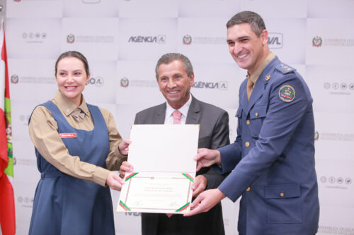Alesc homenageia Unesc e Corpo de Bombeiros por protocolo de atendimento a pessoas com TEA