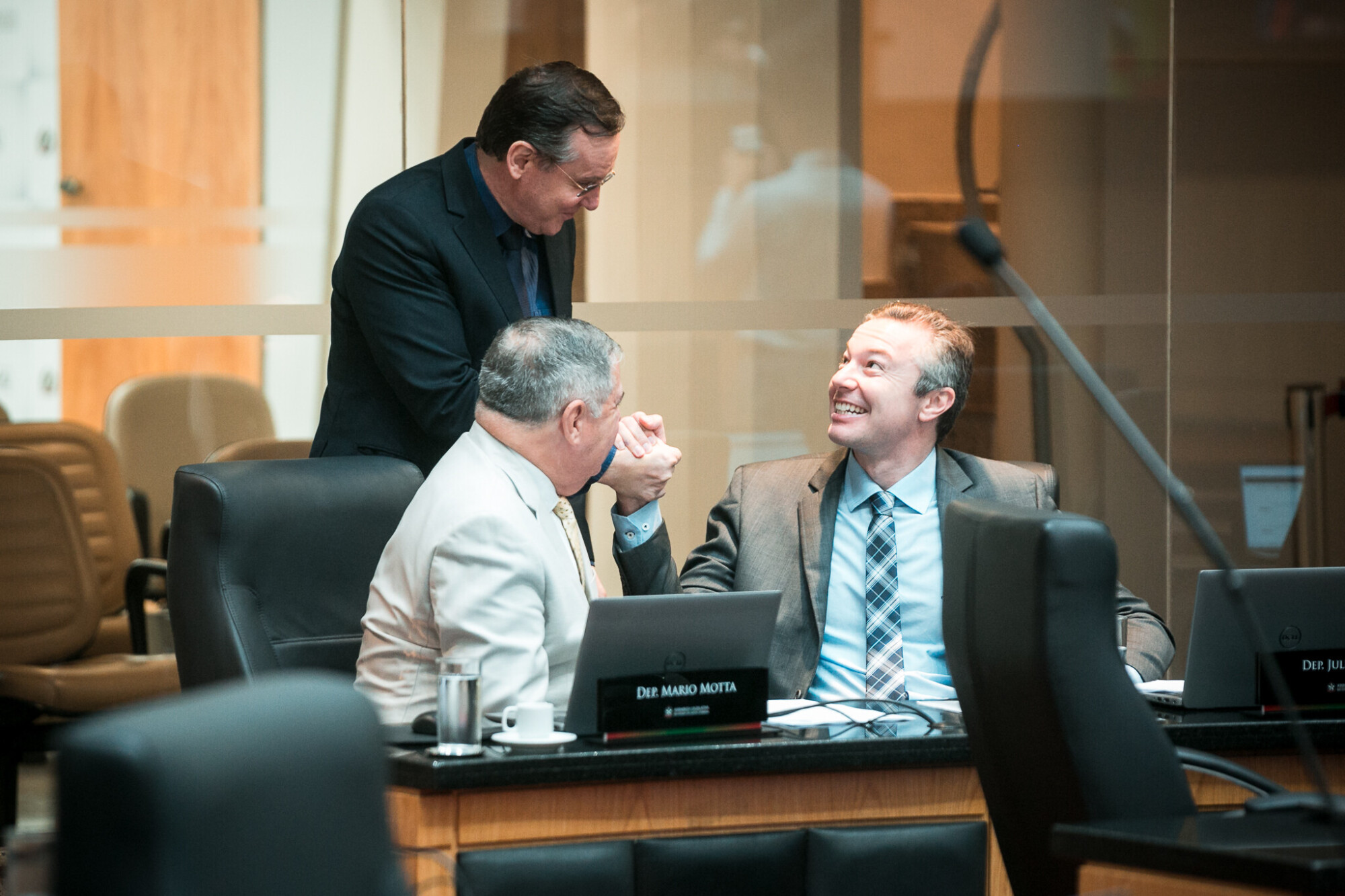 - Deputado Jair Miotto (União)
- Deputado Napoleão Bernardes (PSD)
 - Deputado Mário Motta (PSD)